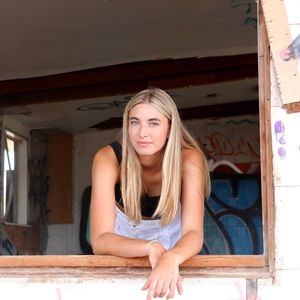 Meet your Posher, Nikki